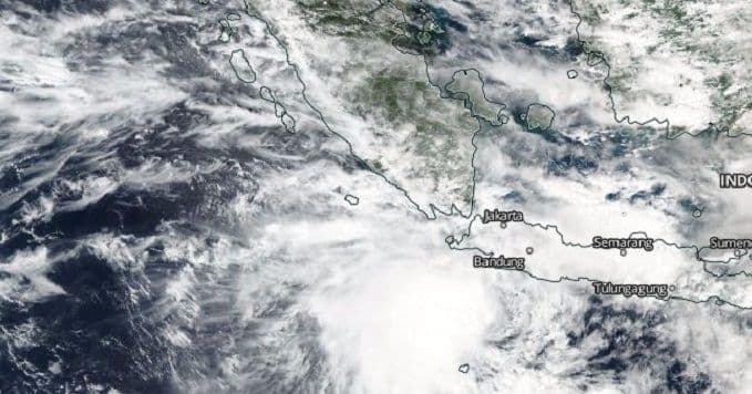 Tropska oluja u Indoneziji odnijela 41 život Tropska oluja u Indoneziji odnijela 41 život