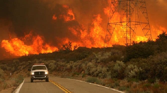 Kalifornija kao u paklu (FOTO/VIDEO) Kalifornija kao u paklu (FOTO/VIDEO)