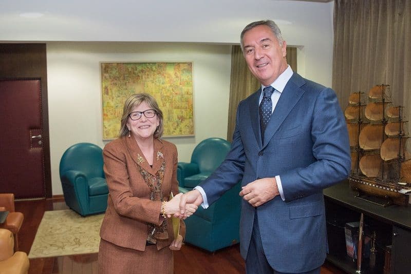 Bojkot institucija ne doprinosi stabilizaciji društva Bojkot institucija ne doprinosi stabilizaciji društva