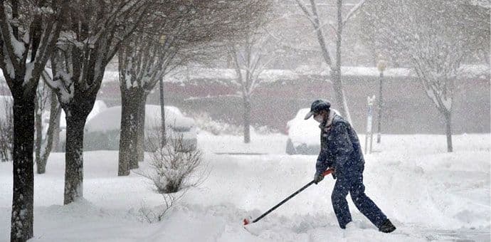 Hiljade domova bez struje, zatvorne škole Hiljade domova bez struje, zatvorne škole