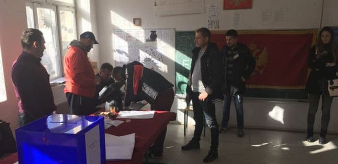 Demokrate ulaze u lokalni Parlament, glasovi BS i SD otišli Bečiću Demokrate ulaze u lokalni Parlament, glasovi BS i SD otišli Bečiću