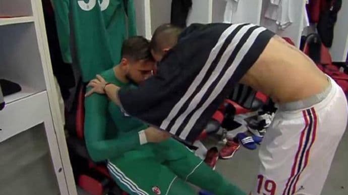 Donarumin plač u svlačionici Donarumin plač u svlačionici