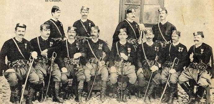 Spomenik crnogorskim ratnicima: Istorija crnogorske vojske Srđe Martinovića Spomenik crnogorskim ratnicima: Istorija crnogorske vojske Srđe Martinovića