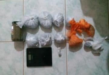 Pronađeno i oduzeto oko kilogram marihuane, osumnjičeni lišen slobode Pronađeno i oduzeto oko kilogram marihuane, osumnjičeni lišen slobode