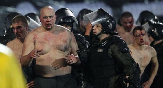 "Blic": Hrvatima je neko dao 10.000 eura da naprave haos "Blic": Hrvatima je neko dao 10.000 eura da naprave haos