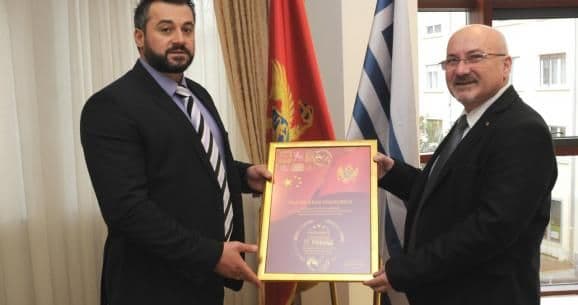 Zahvalnica predsjedniku Skupštine Glavnog grada Zahvalnica predsjedniku Skupštine Glavnog grada