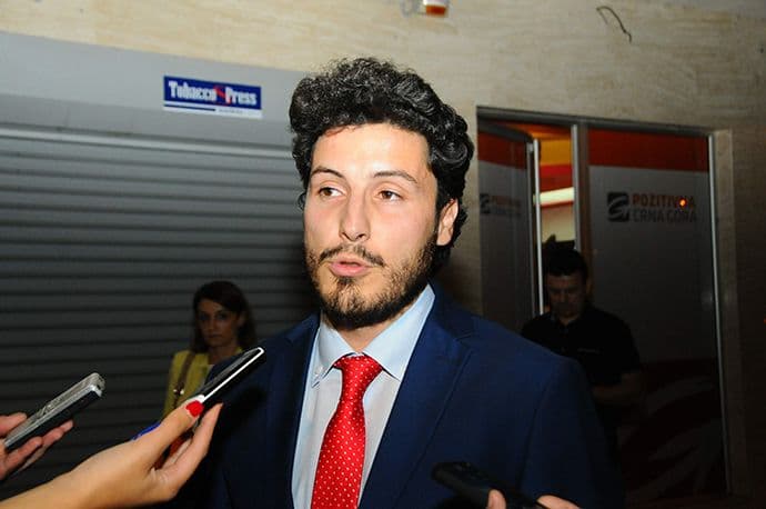 Abazović: Nijesam potpisao nikakvu peticiju Abazović: Nijesam potpisao nikakvu peticiju