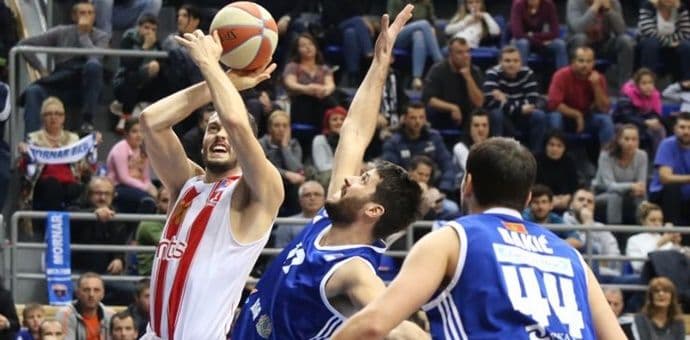 Mornar izgubio, Zvezda preuzela prvo mjesto na tabeli Mornar izgubio, Zvezda preuzela prvo mjesto na tabeli