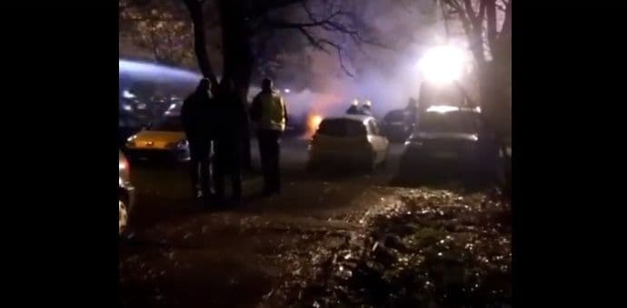 Auto u plamenu, nema povrijeđenih Auto u plamenu, nema povrijeđenih