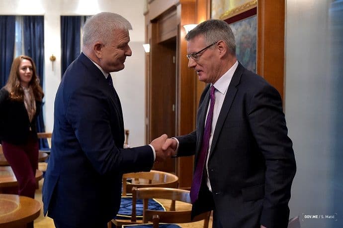 EU treba da šalje jasne ohrabrujuće poruke o evropskoj perspektivi regiona EU treba da šalje jasne ohrabrujuće poruke o evropskoj perspektivi regiona