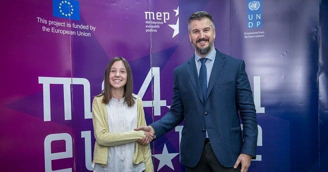 Pobjednicima takmičenja o EU uručene nagrade Pobjednicima takmičenja o EU uručene nagrade