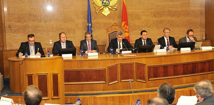 Da li opozicija želi da uspori integracije Crne Gore? Da li opozicija želi da uspori integracije Crne Gore?