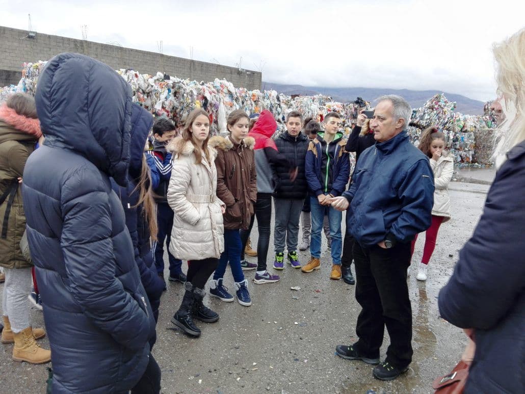 Učenici osnovnih škola obišli Regionalni reciklažni centar Učenici osnovnih škola obišli Regionalni reciklažni centar