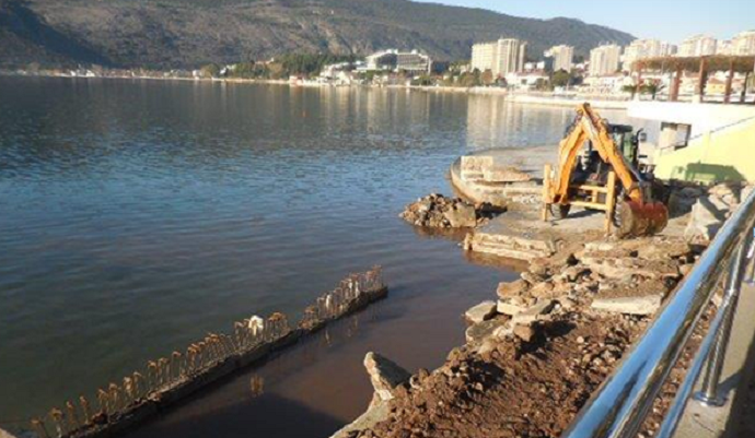 Završeno saniranje plaže u Herceg Novom Završeno saniranje plaže u Herceg Novom