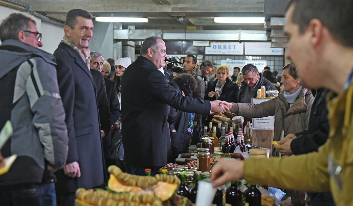 Simović: Zajedničkim naporima nastavljamo da unapređujemo poljoprivredu Simović: Zajedničkim naporima nastavljamo da unapređujemo poljoprivredu