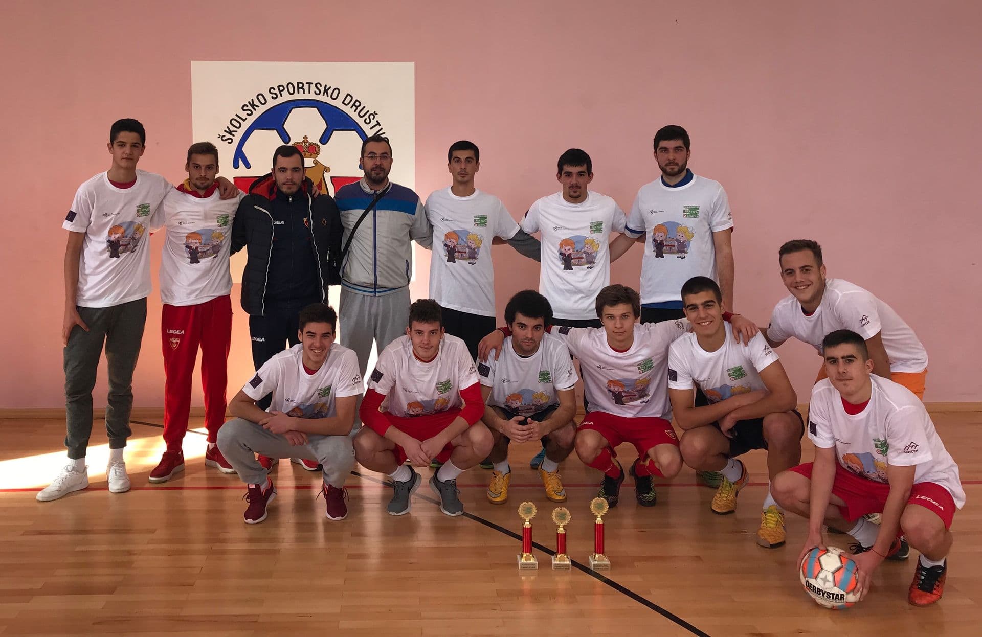 Održan humanitarni turnir u malom fudbalu Održan humanitarni turnir u malom fudbalu