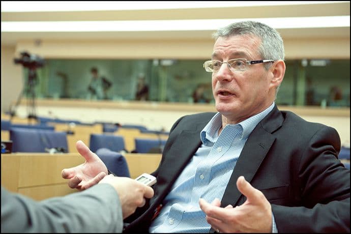 MARTIN: Partije da spuste političke tenzije MARTIN: Partije da spuste političke tenzije