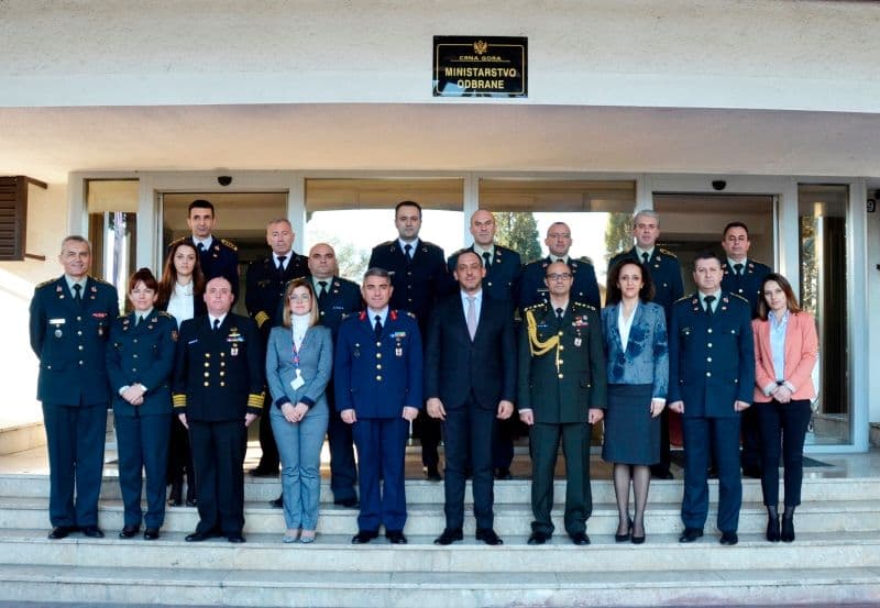 Turska delegacija u posjeti Ministarstvu odbrane Turska delegacija u posjeti Ministarstvu odbrane