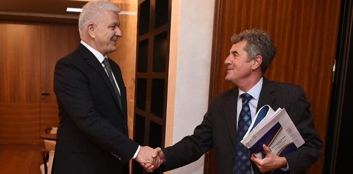 Rješiti probleme prostora USS i učešća u Fondu za solidarnu gradnju Rješiti probleme prostora USS i učešća u Fondu za solidarnu gradnju