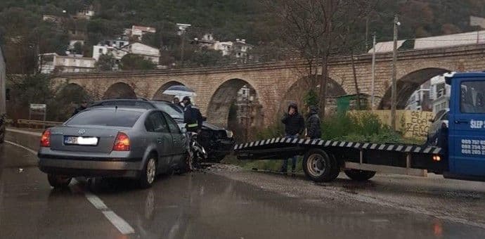 Dva udesa, povrijeđena jedna osoba Dva udesa, povrijeđena jedna osoba