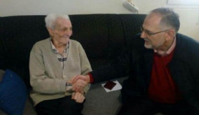 Stogodišnjacima od Glavnog grada po 250 eura Stogodišnjacima od Glavnog grada po 250 eura