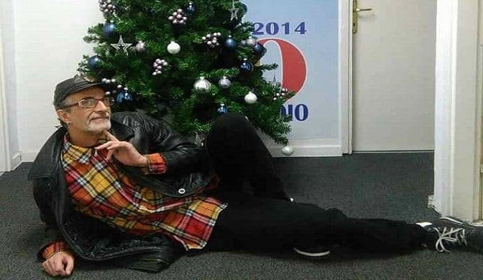 Baba mi je objasnila osnove anarhizma Baba mi je objasnila osnove anarhizma