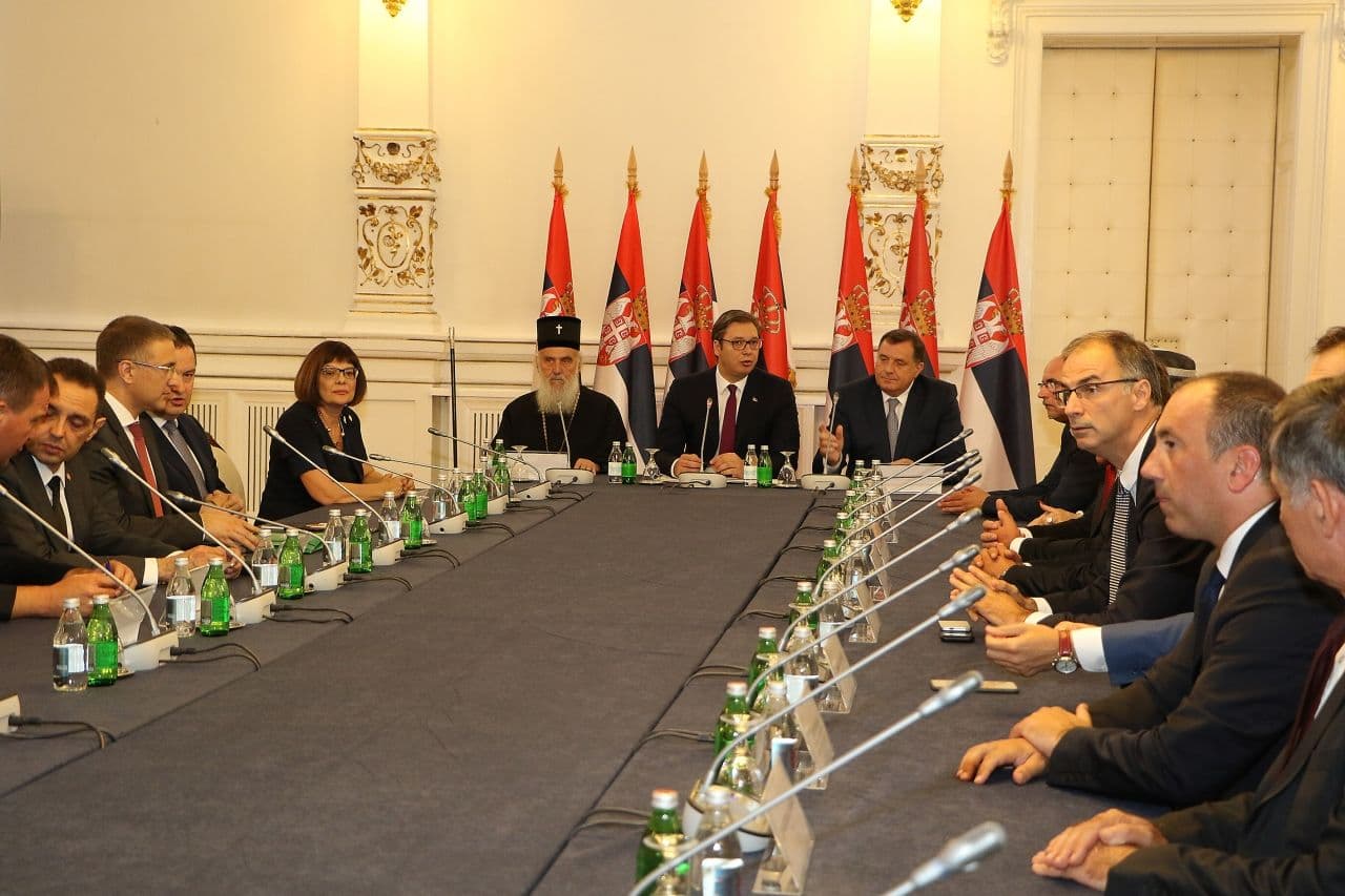 Vučić i Dodik zaboravili na Srbe u Crnoj Gori Vučić i Dodik zaboravili na Srbe u Crnoj Gori