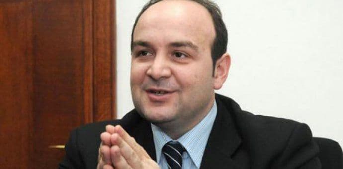 Fabris: Neophodno naći model globalne koordinacije Fabris: Neophodno naći model globalne koordinacije