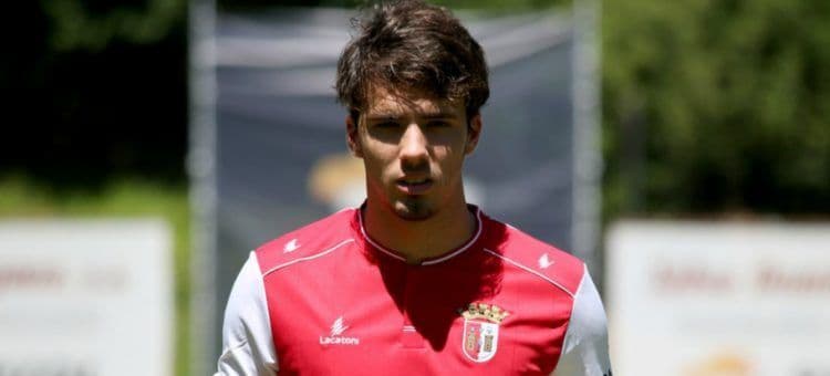 Crnogorski fudbaler pojačao portugalski Belenenšeš Crnogorski fudbaler pojačao portugalski Belenenšeš