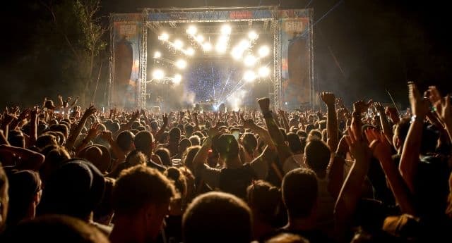 Besplatne ulaznice za Sea Dance dobrovoljnim davaocima krvi Besplatne ulaznice za Sea Dance dobrovoljnim davaocima krvi