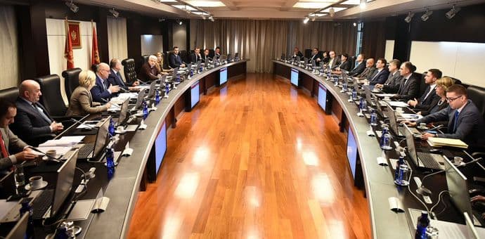 Plavu 70.000, Gusinju 50.000, Andrijevici 40.000 i Beranama 30.000 eura Plavu 70.000, Gusinju 50.000, Andrijevici 40.000 i Beranama 30.000 eura