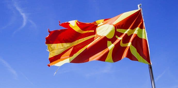 Sobranje jednoglasno podržalo ulazak Makedonije u NATO Sobranje jednoglasno podržalo ulazak Makedonije u NATO