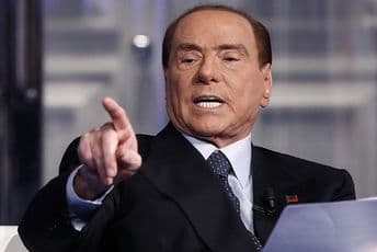 Berluskoni: Ne potcjenjujte Kovid-19 Silvio Berluskoni