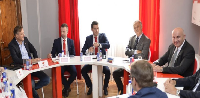 Bečić odbio inicijativu Lekića za što hitniji sastanak Bečić odbio inicijativu Lekića za što hitniji sastanak