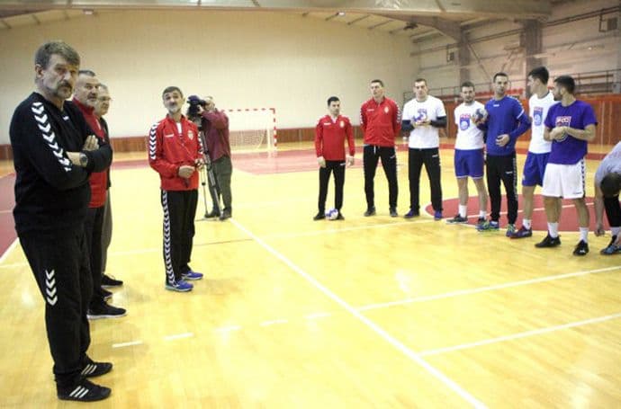 Tuča ili rasprava u srpskom timu? Tuča ili rasprava u srpskom timu?