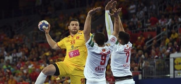 EHF kaznio Makedoniju zbog čarapa i "streč gaća" EHF kaznio Makedoniju zbog čarapa i "streč gaća"