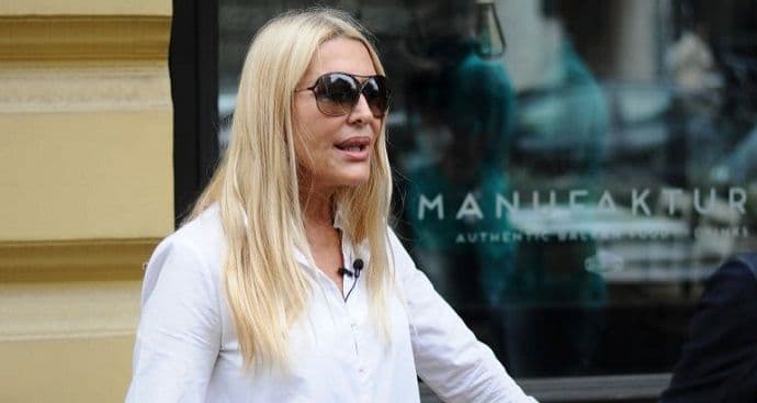 Vulgarnost se diktira kao poželjnost, to je naša stvarnost Vulgarnost se diktira kao poželjnost, to je naša stvarnost