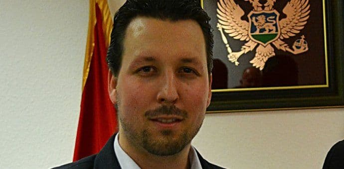 Dva klika miša i imamo potpunu histeriju Dva klika miša i imamo potpunu histeriju