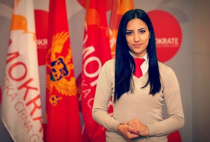 Pešić pokazuje mladima kakvi ne bi trebalo da budu Pešić pokazuje mladima kakvi ne bi trebalo da budu