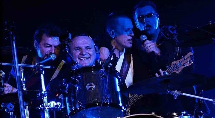 Van Gogh objavio snimak rođendanskog akustičnog koncerta (Video) Van Gogh objavio snimak rođendanskog akustičnog koncerta (Video)