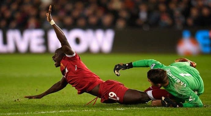 Liverpul izgubio od poslednjeg na tabeli Liverpul izgubio od poslednjeg na tabeli