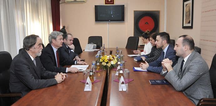 Bogdanović i Vukčević dogovorili saradnju na izradi Leksikona likovnih umjetnika CG Bogdanović i Vukčević dogovorili saradnju na izradi Leksikona likovnih umjetnika CG