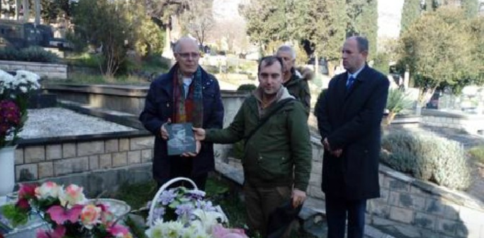 Otac Srđana Aleksića: Ne dolazimo na grob da ga žalimo, već da slavimo pobjedu čovjeka Otac Srđana Aleksića: Ne dolazimo na grob da ga žalimo, već da slavimo pobjedu čovjeka