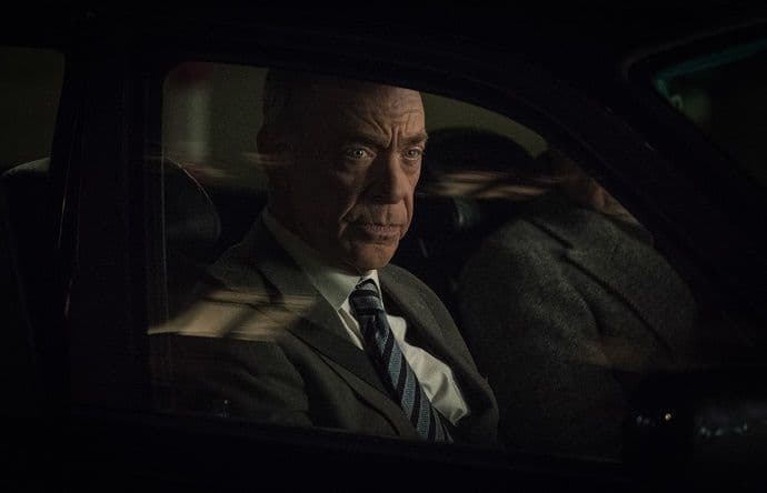 Džej Kej Simons briljira u seriji „Counterpart“ Džej Kej Simons briljira u seriji „Counterpart“