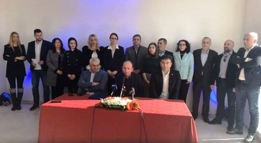 Front traži pomirenje na kosovskom zavjetu Front traži pomirenje na kosovskom zavjetu