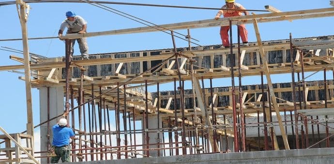 Od škrtih poslodavaca do nemarnih radnika Od škrtih poslodavaca do nemarnih radnika