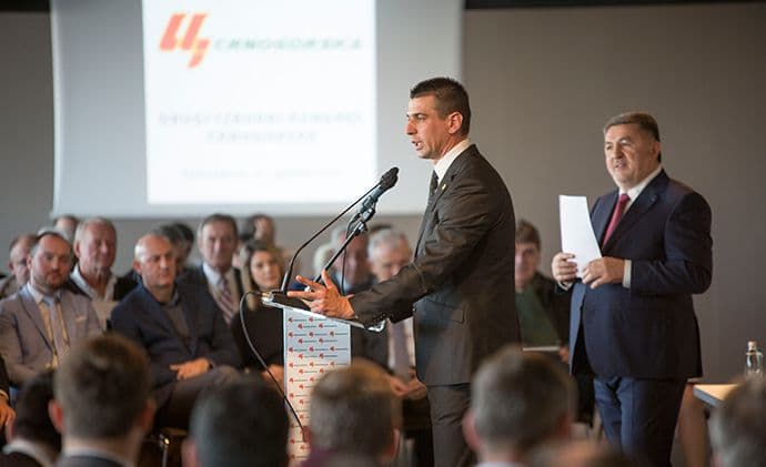 Crnogorska: Ili stabilna vlast ili vanredni izbori na Cetinju Crnogorska: Ili stabilna vlast ili vanredni izbori na Cetinju