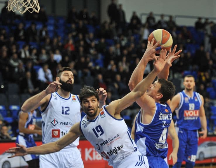 Budućnost stotkom ispratila MZT! Budućnost stotkom ispratila MZT!