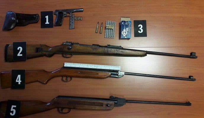 Uhapšen Bjelopoljac, pokušao da pobjegne kroz prozor Uhapšen Bjelopoljac, pokušao da pobjegne kroz prozor