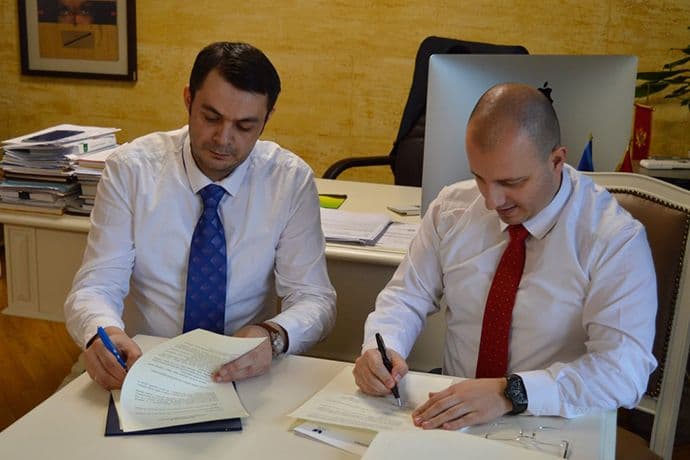 Podgorički i zenički Ekonomski fakultet potpisali sporazum o saradnji Podgorički i zenički Ekonomski fakultet potpisali sporazum o saradnji